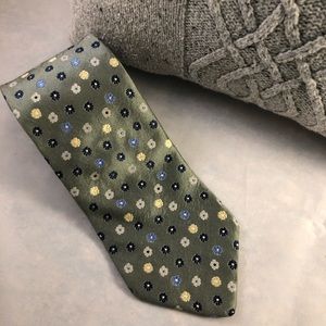 Tommy Hilfiger vintage tie.